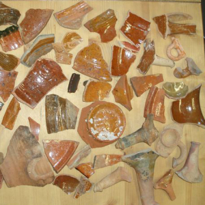 Rote Irdenware (15./18. Jh)